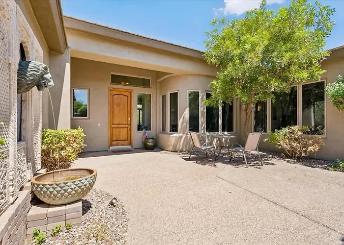 Holiday home Sunrise Retreat - Backyard Oasis - Beautiful Views Scottsdale